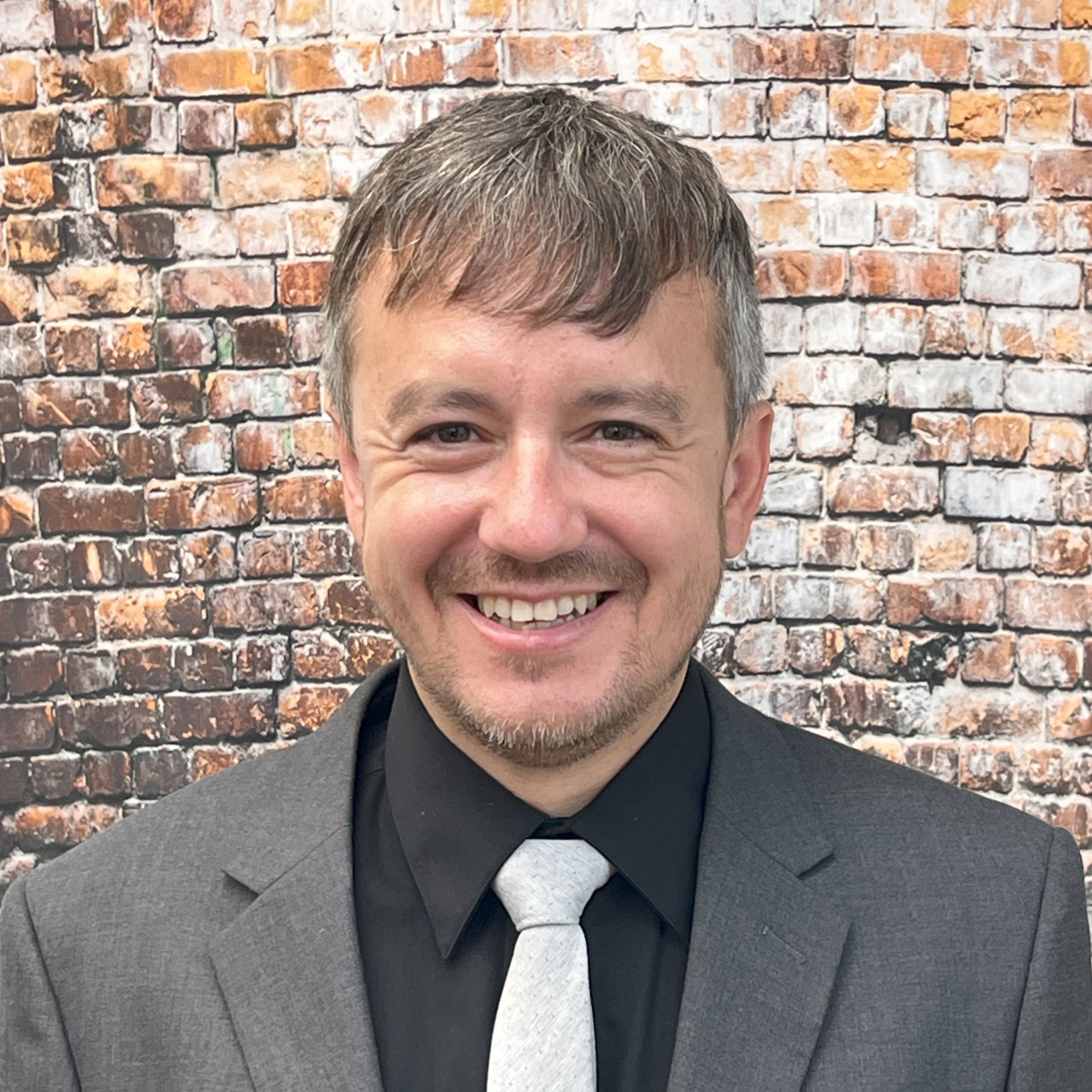 Eric Grossmann Professional Headshot