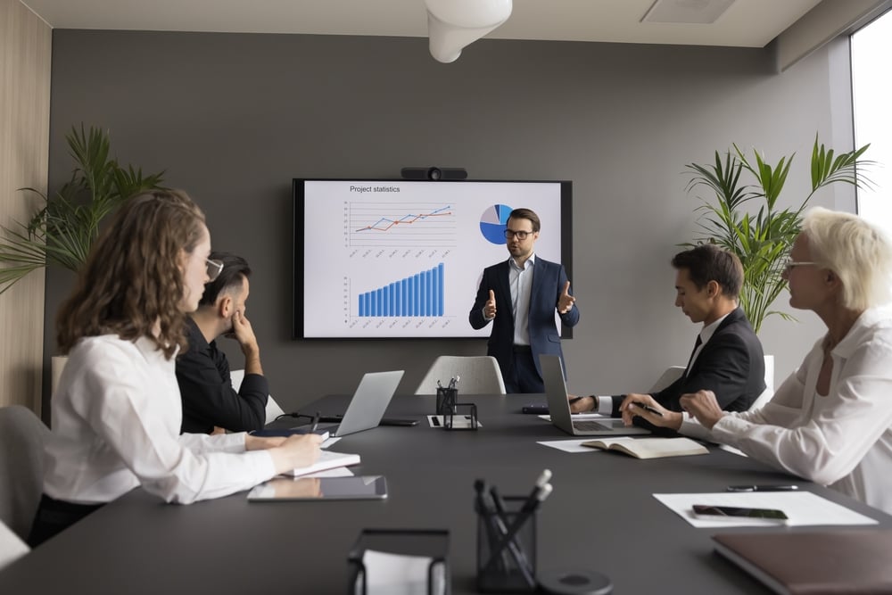 Business Coach Holds Seminar For Staff